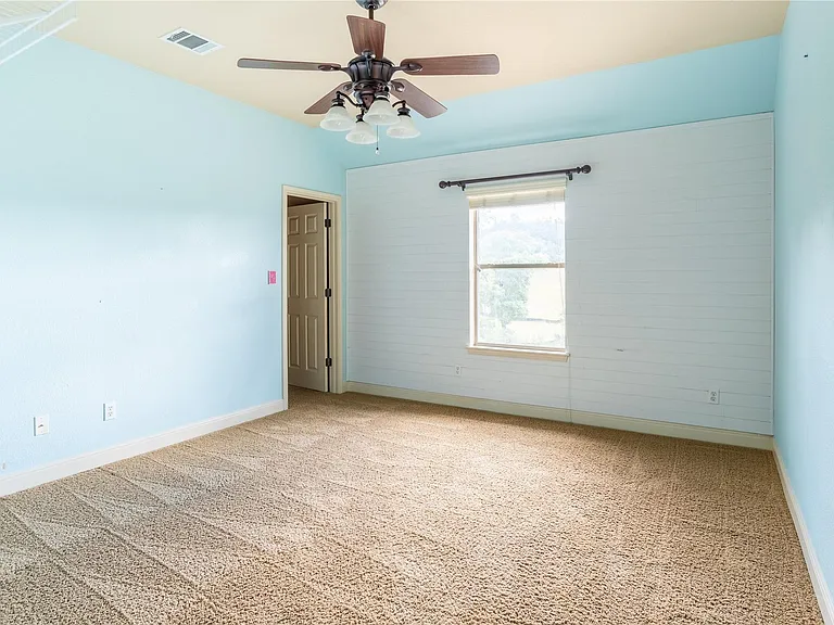 1898 Long Bow Dr — Photo 32