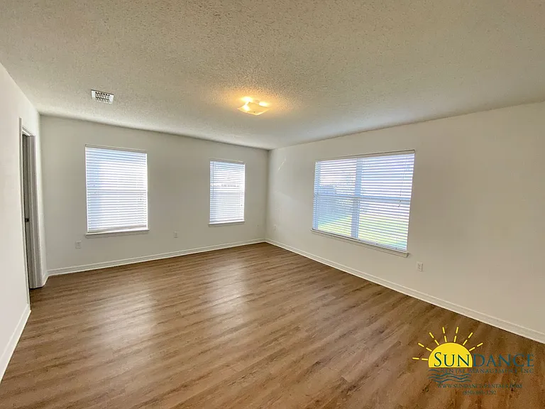 217 Limestone Cir — Photo 5