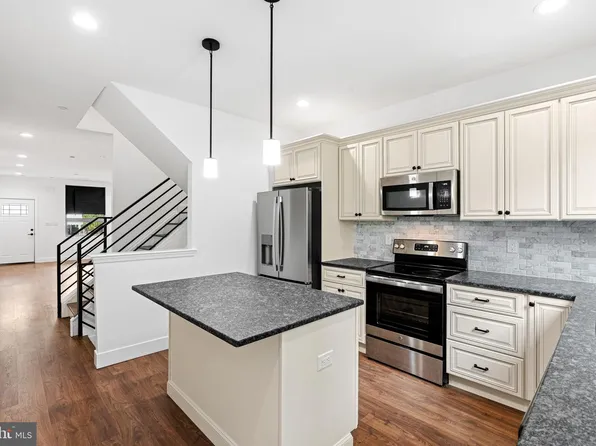 5520 Walton Ave, Philadelphia, PA 19143