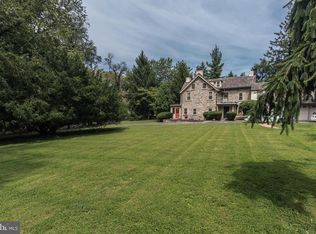 1454 Old Welsh Rd, Huntingdon Valley, PA 19006