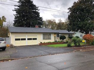 1649 NW Martin Ave, Roseburg, OR 97471