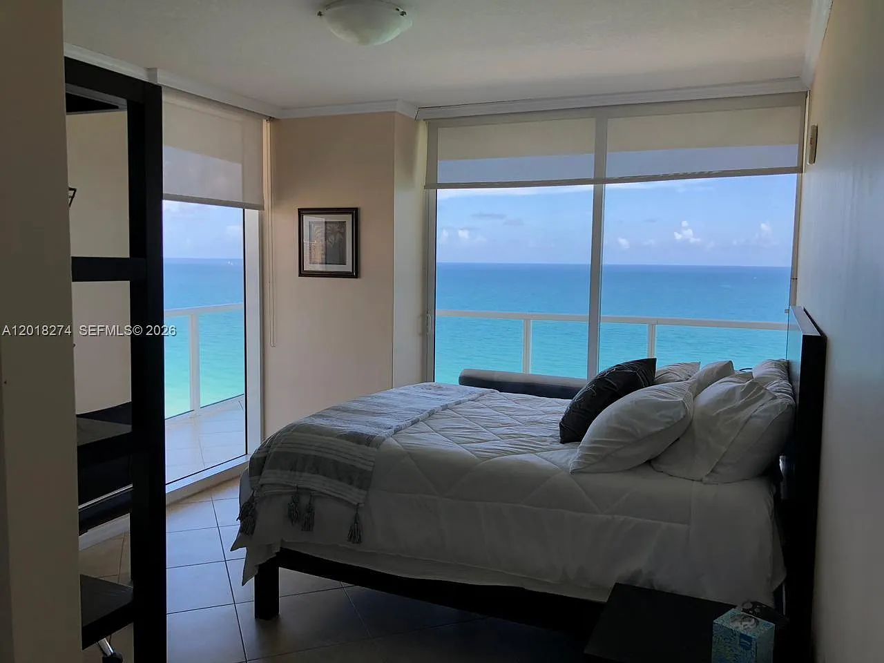 La Perla Condo — Photo 3