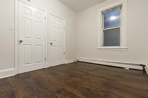 4 bed, $2,500 — Photo 4