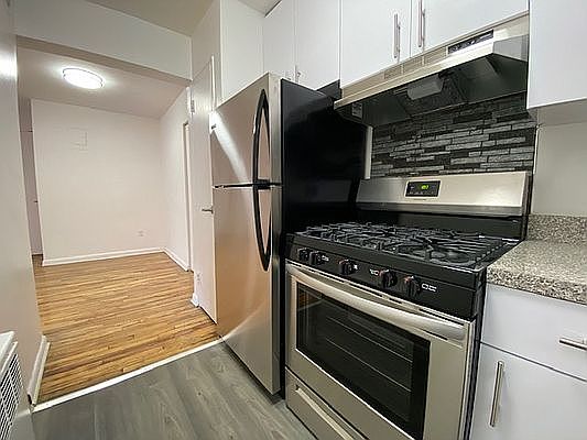 5th image of 142-11 41st Ave #5B