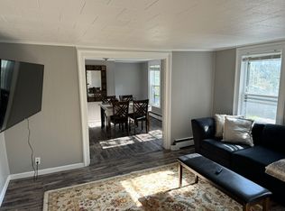 103-105 E Hamilton St, Sackets Harbor, NY 13685