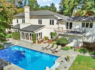 4 Pheasant Ln, Westport, CT 06880