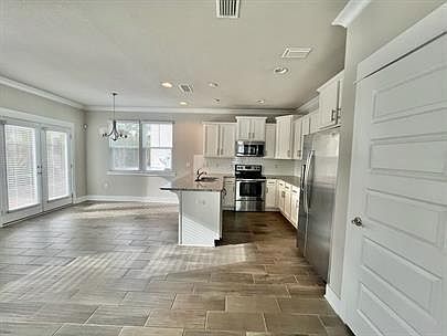 4th image of 55 Oakley Ct