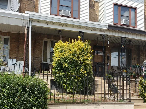 5720 Hegerman St, Philadelphia, PA 19135