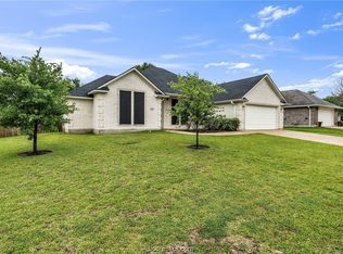2700 Prairie Ct, Bryan, TX 77808