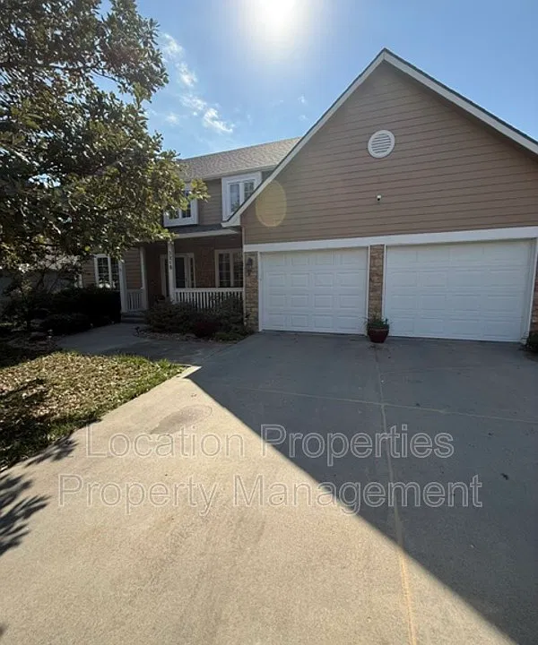 3215 Nottingham Ct
