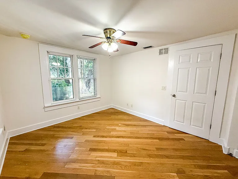 408 NW 4th St — Photo 17