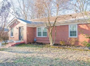 50 Longview Dr, Jeffersonville, IN 47130