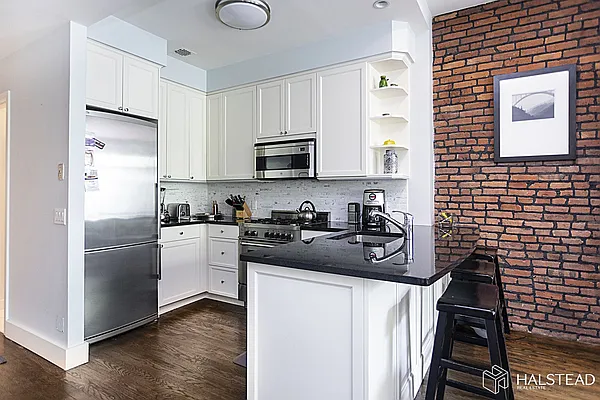 Rented by Halstead Real Estate | media 19