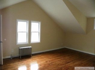19212 105th Ave, Saint Albans, NY 11412