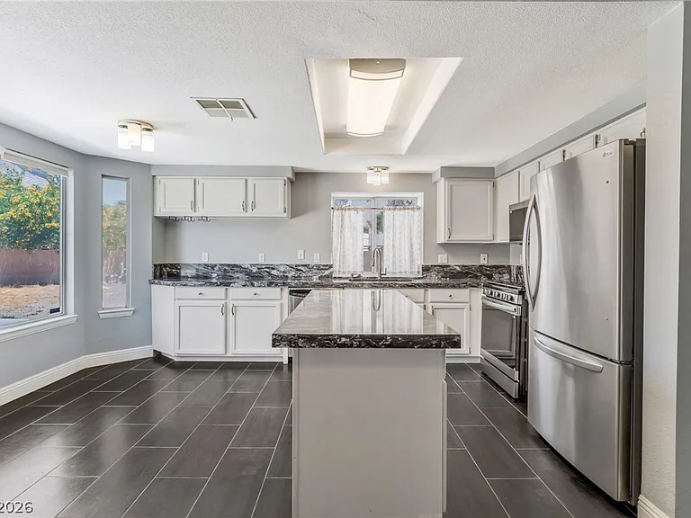 8412 White Shore Cir — Photo 8
