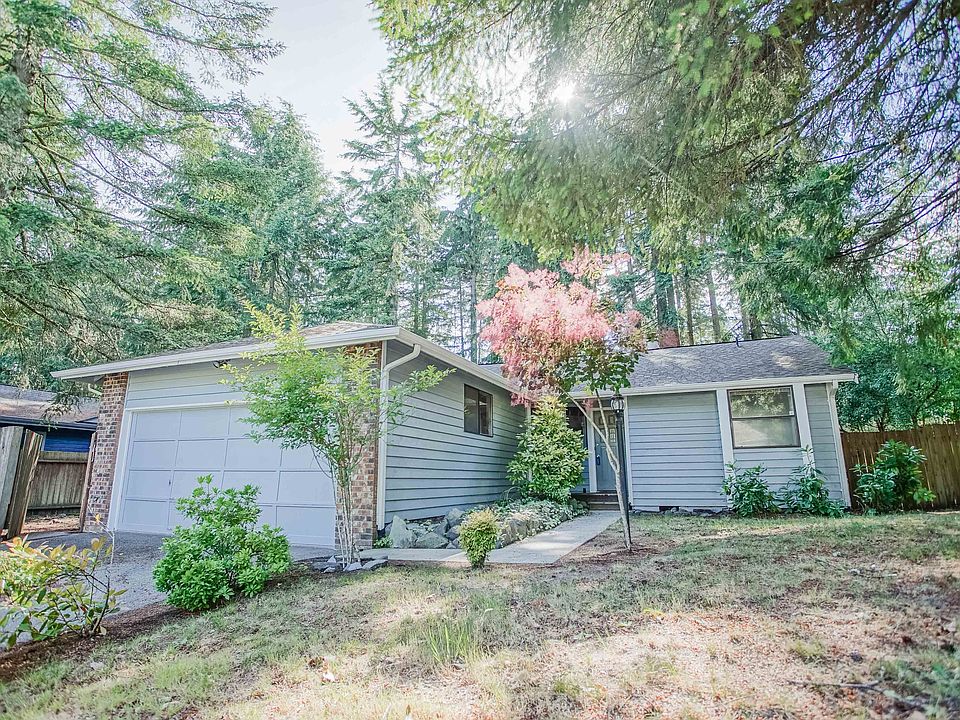 1st image of 11918 17th Ave NW
