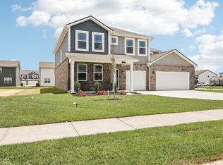 240 Ames Dr, Whiteland, IN