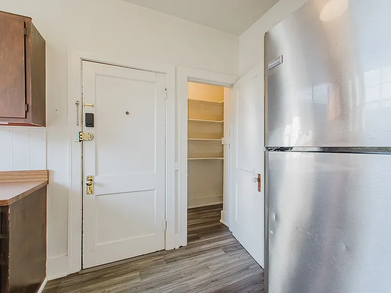 565 Eastern Pkwy #7 — Photo 5