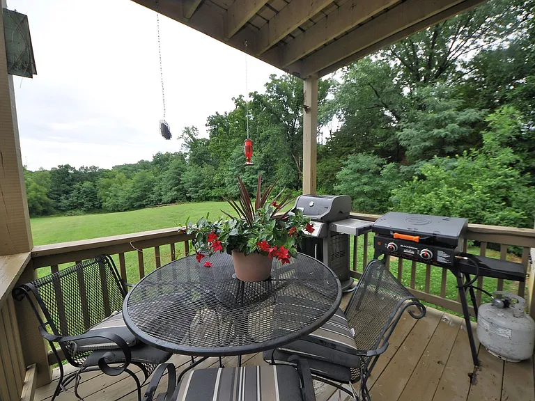 449 Woolf Rd — Photo 12