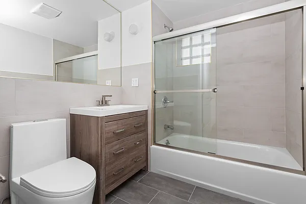 Rented by NY Space Finders Inc. | media 7