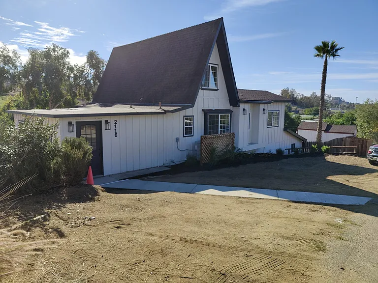 2116 Weeping Willow Way — Photo 3