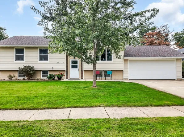 241 Norman Dr NE, Cedar Rapids, IA 52402