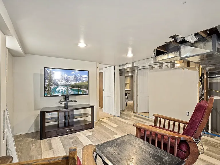 224 S Washington Ave — Photo 14