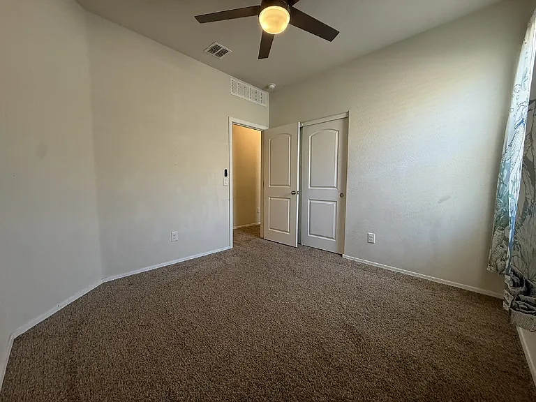 30187 W Avalon Dr — Photo 22