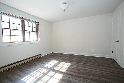 247 Stribling Ave Photo 1