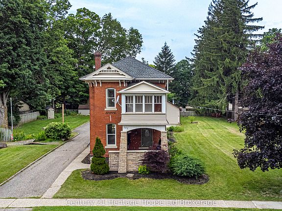 4th image of 152 Blandford St #2