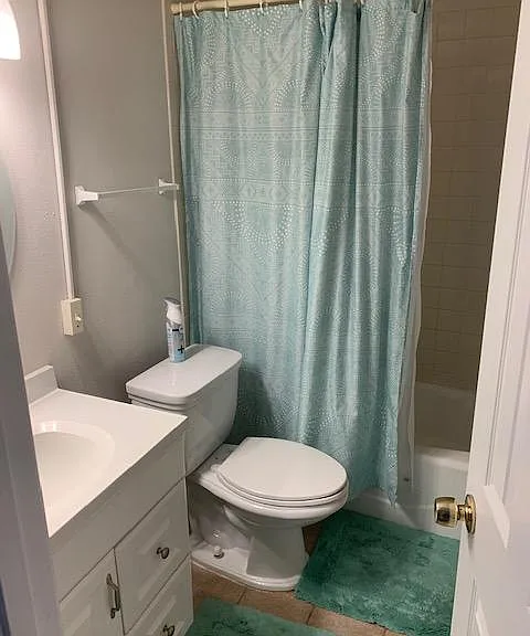 2620 Hidden Lake Dr N #A — Photo 2