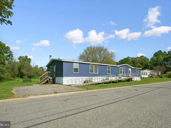 41 N Dragon Dr, Bear, DE 19701