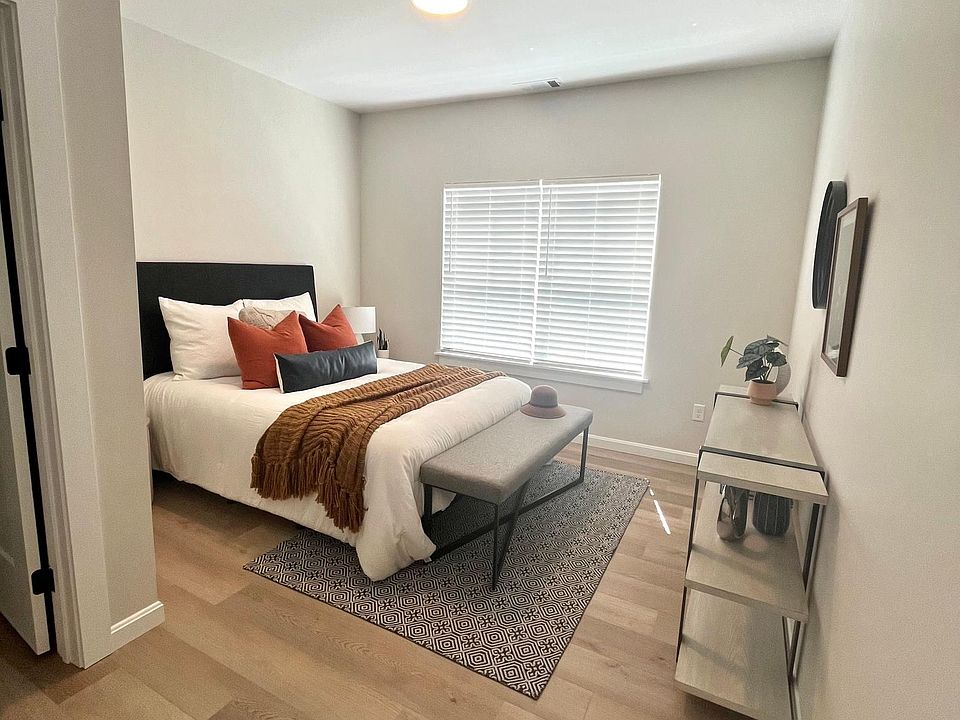 90 Shrewsbury St Boylston MA Zillow