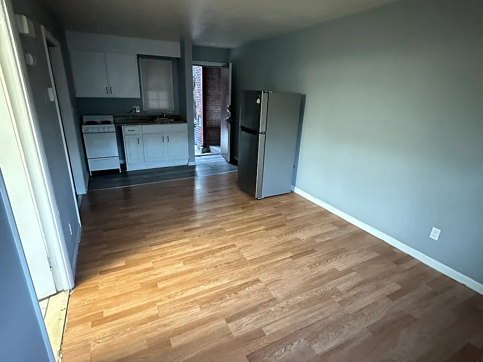 254 Oak St #14
