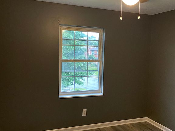 3rd image of 3714 Noblitt Dr #6