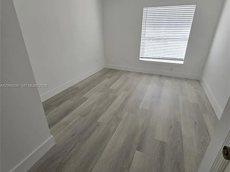 331 River Bluff Ln — Photo 11