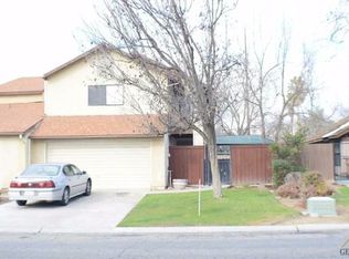 1816 Ocean View Dr, Bakersfield, CA 93307