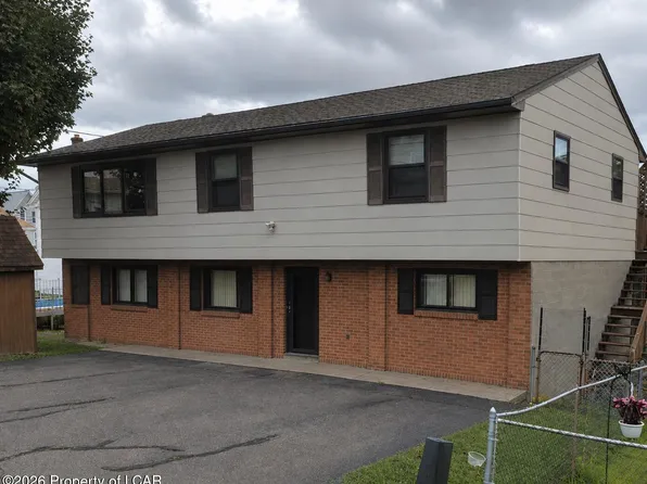 115 E 11th St, Hazleton, PA 18201