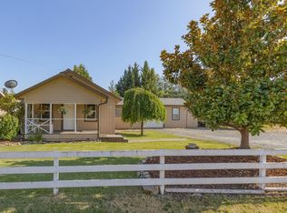 2335 Leonard Rd, Grants Pass, OR 97527