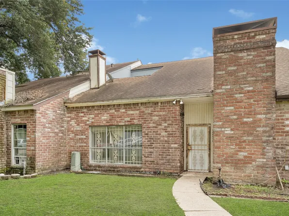 12203 Wild Pine Dr #B, Houston, TX 77039