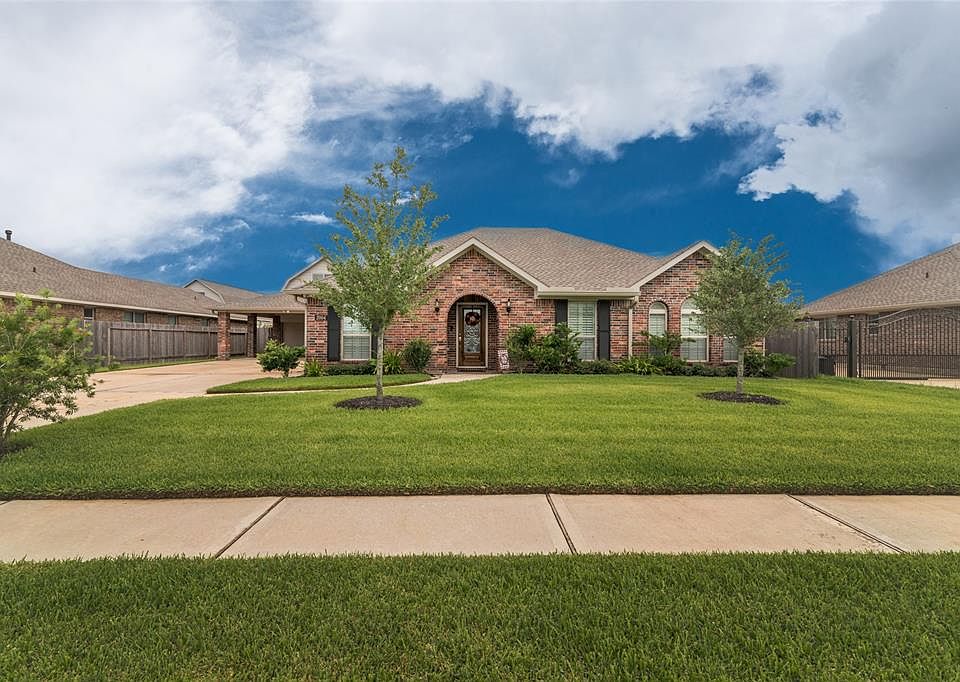 1st image of 2004 Montezuma Ln
