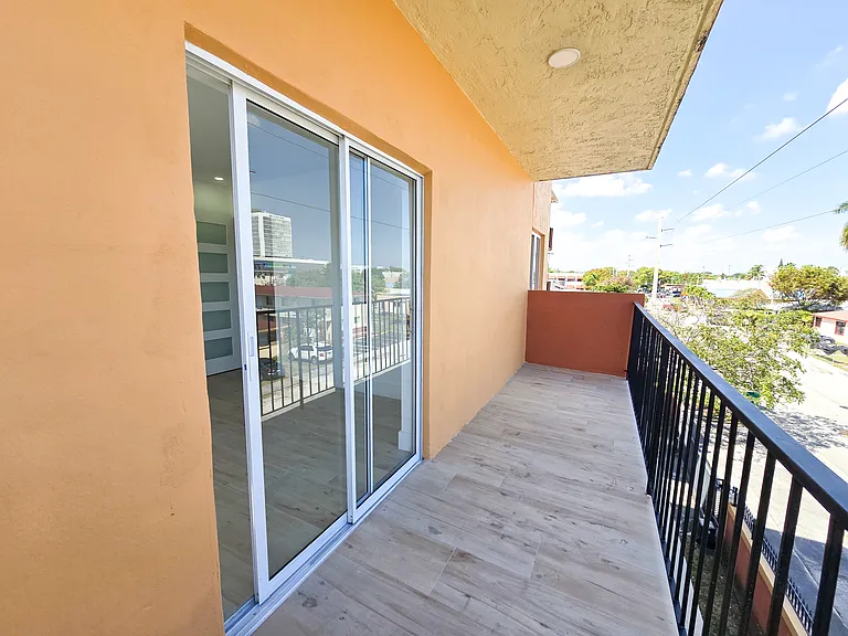 2921 SW 10th St #38 — Photo 14
