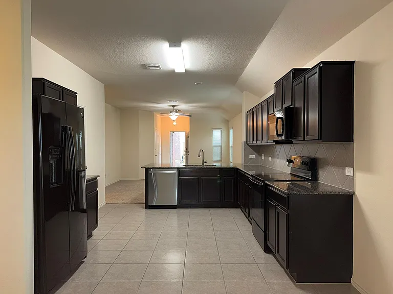 344 Circle Way #35E — Photo 6