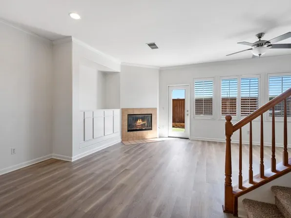 4464 Brisbane Way Unit 4, Oceanside, CA 92058