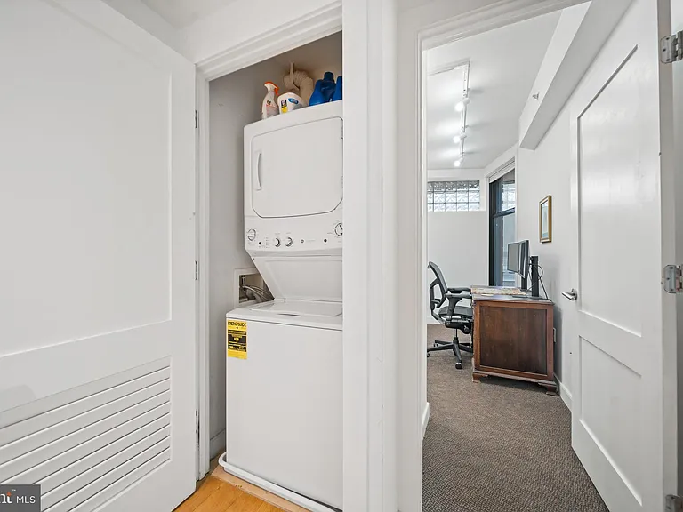 631 D St NW #1139 — Photo 29