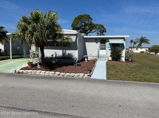 250 Blossom Ln NE, Palm Bay, FL 32907