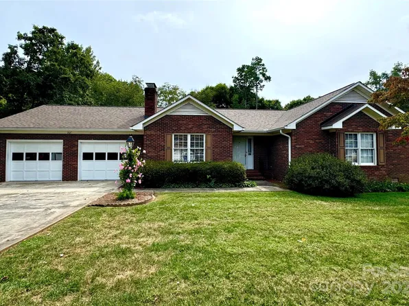 705 Foil St, Salisbury, NC 28146