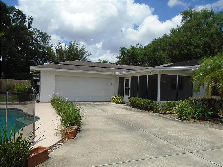 2430 Deloraine Trl — Photo 18