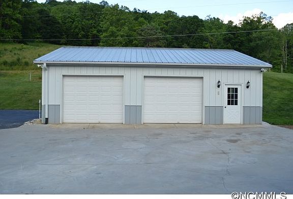 4th image of 88 Parkway View Dr