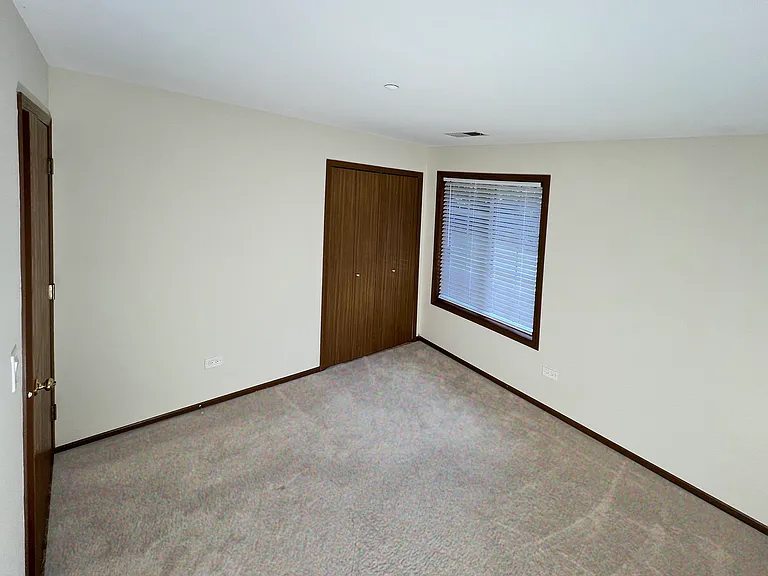 1603 W Hawkes St #1 — Photo 6